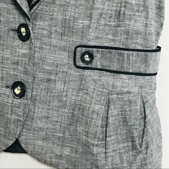 IZ BYER GREY SUIT COAT W BLACK PIPING Blazer - Picture 2 of 9